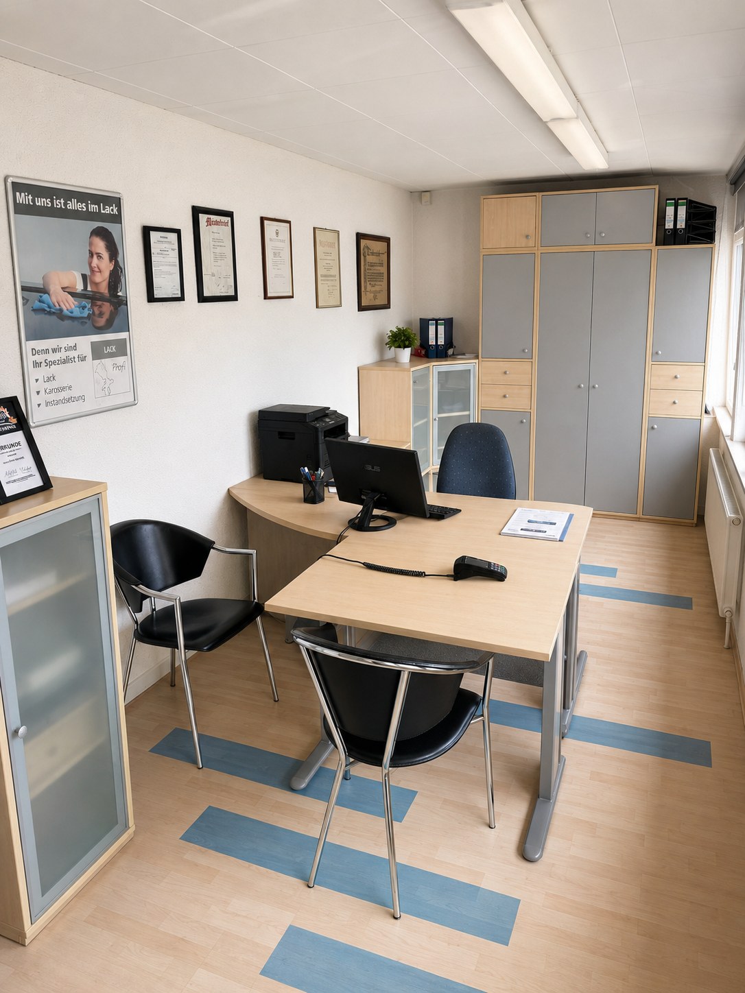 Büro & Innenraum